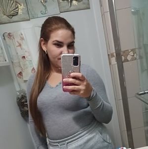 Meet your Posher, Adriana